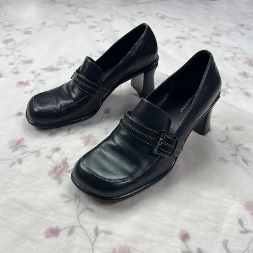 Naturalizer Black Heeled Loafers with Buckle